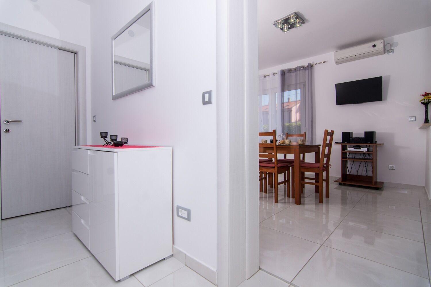 Apartments Ivica - Garden Terrace Slatine Εξωτερικό φωτογραφία