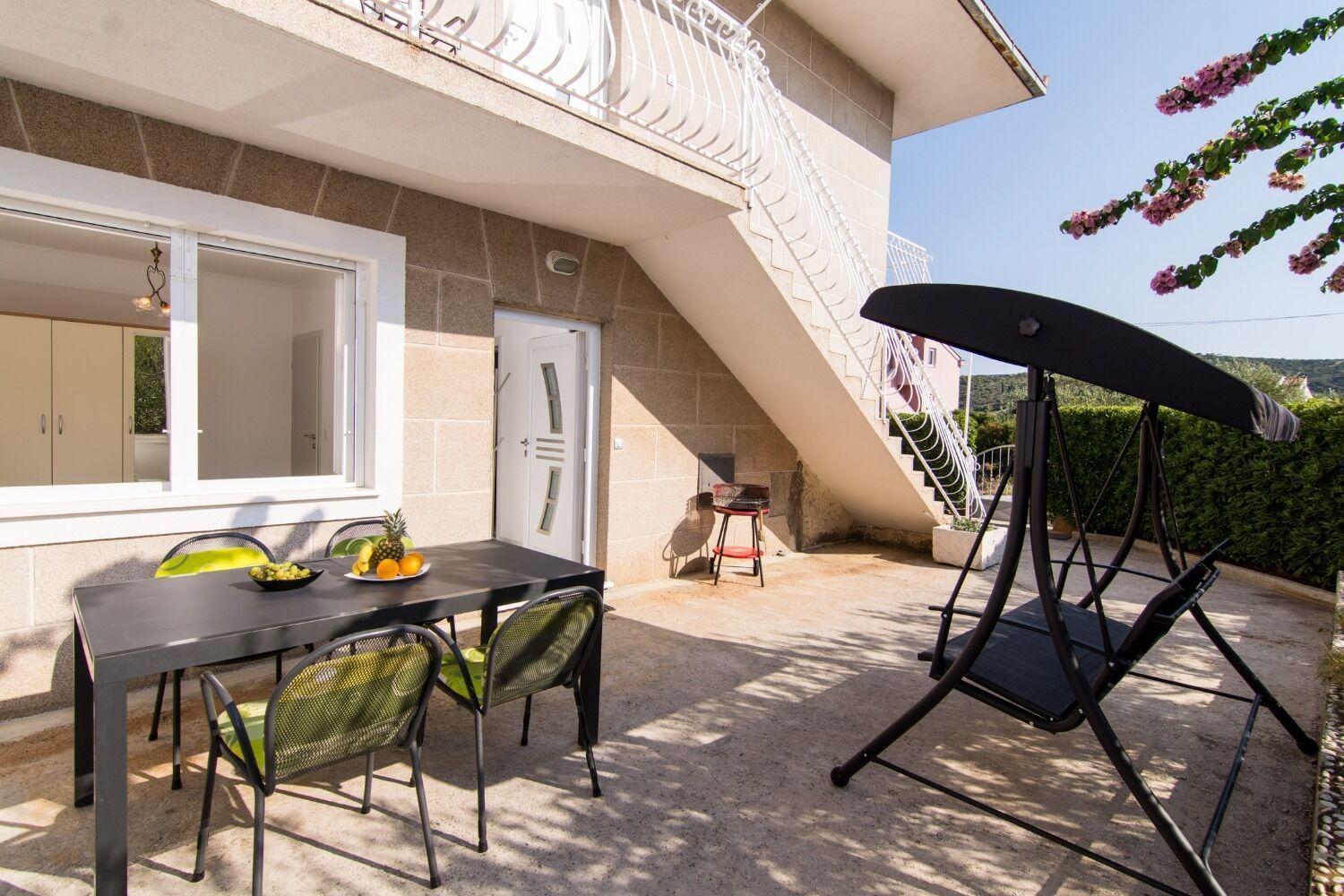 Apartments Ivica - Garden Terrace Slatine Εξωτερικό φωτογραφία